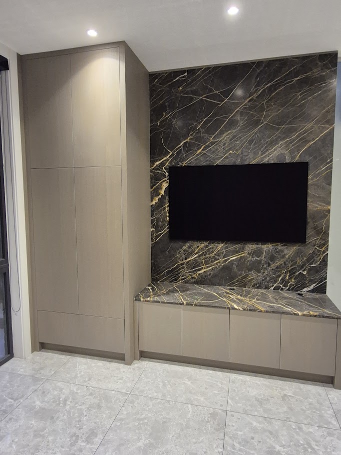 Media Wall Marble Accent